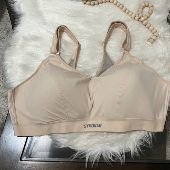 Syrokan Velcro adjustable sport Bra. Size 46D - Picture 7 of 9